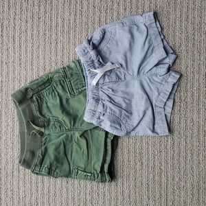 Set of 2 baby Gap shorts, size 12-18m